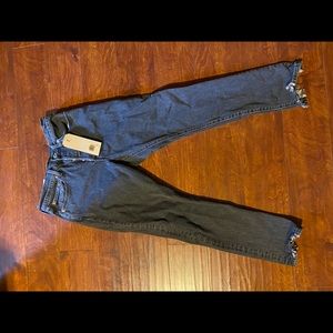 Levi’s black jeans